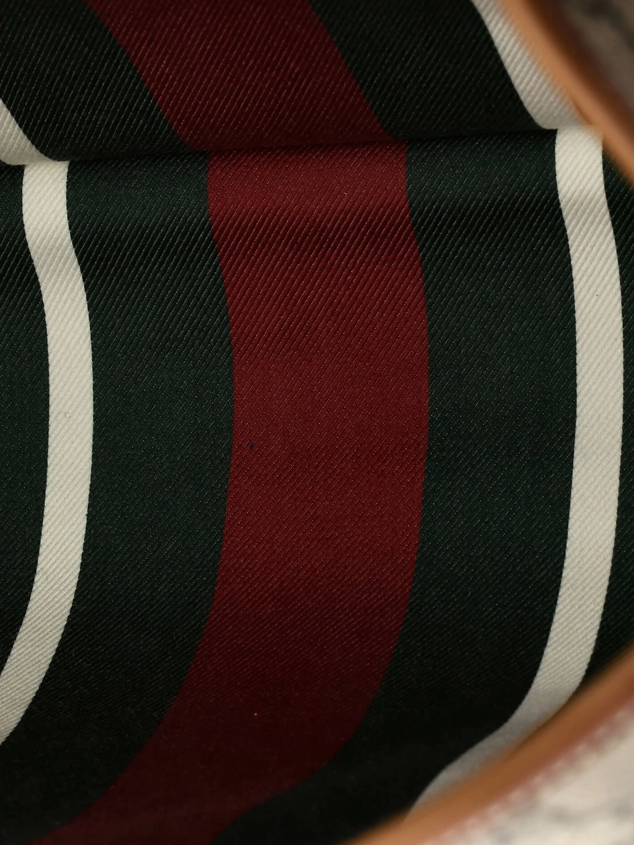 Bolsa tote grande GG Emblem