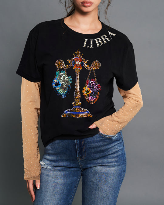 T shirt negra Libra con mangas de mesh bordadas