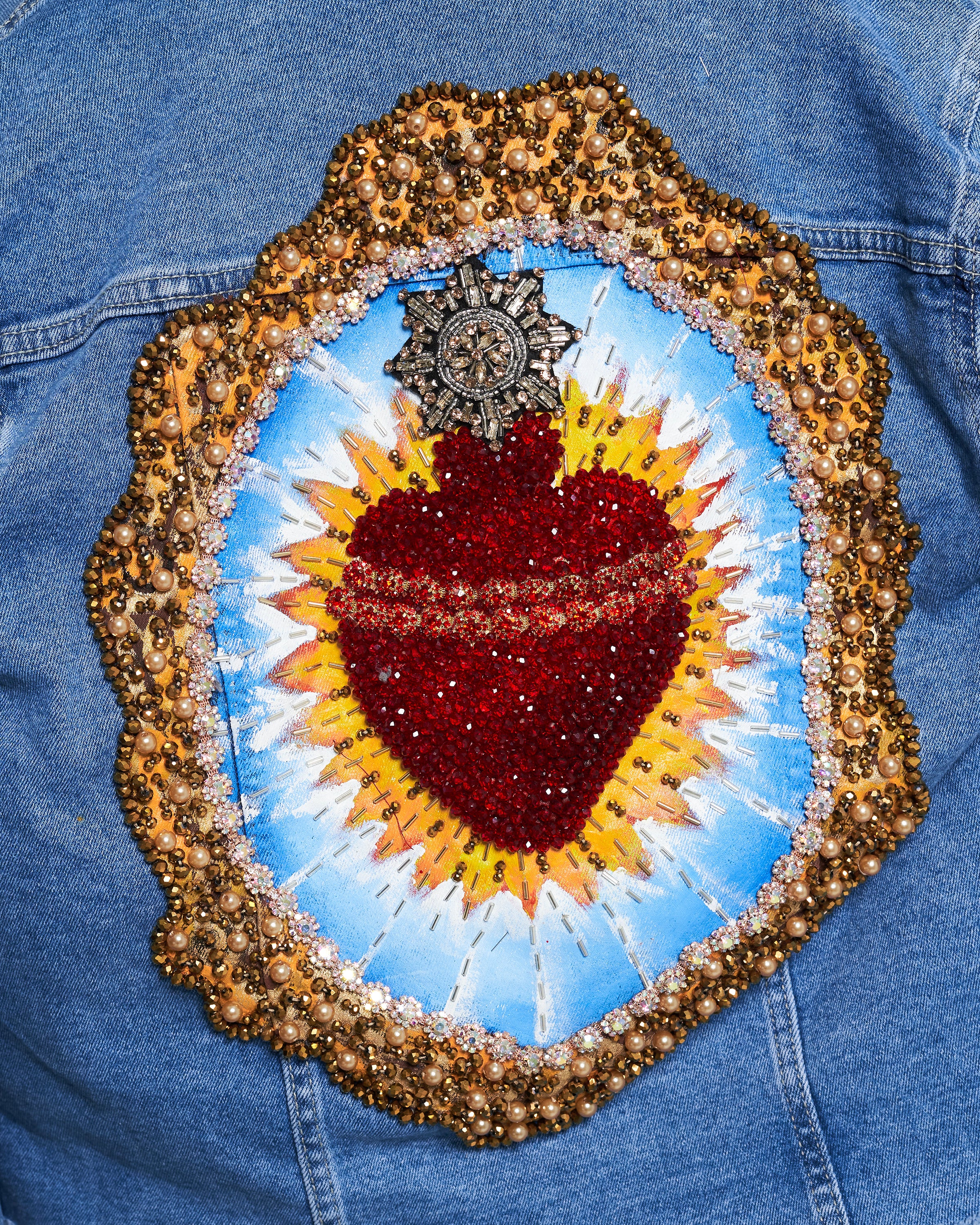 Denim jacket Sagrados Corazones con perlas