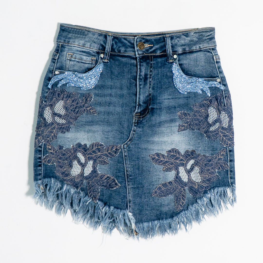 Denim mini skirt aplicaciones