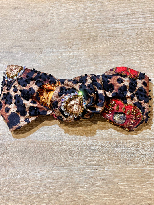 Turbante animal print bordado