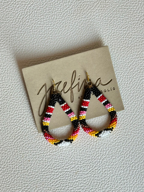 Aretes chaquiras gota negros