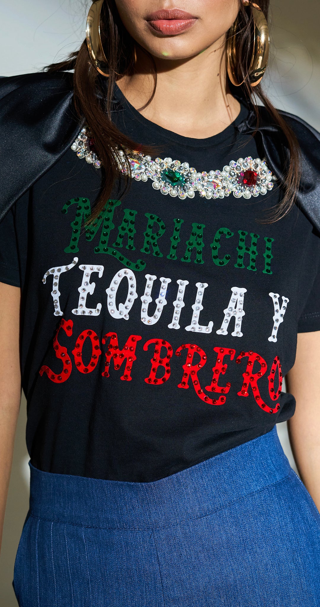 BLUSA NEGRA MARIACHI, TEQUILA Y SOMBRERO CON COLLAR