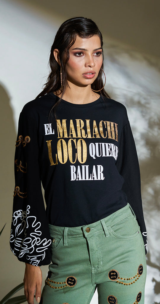 BLUSA MARIACHI LOCO CON MANGAS ABULLONADAS