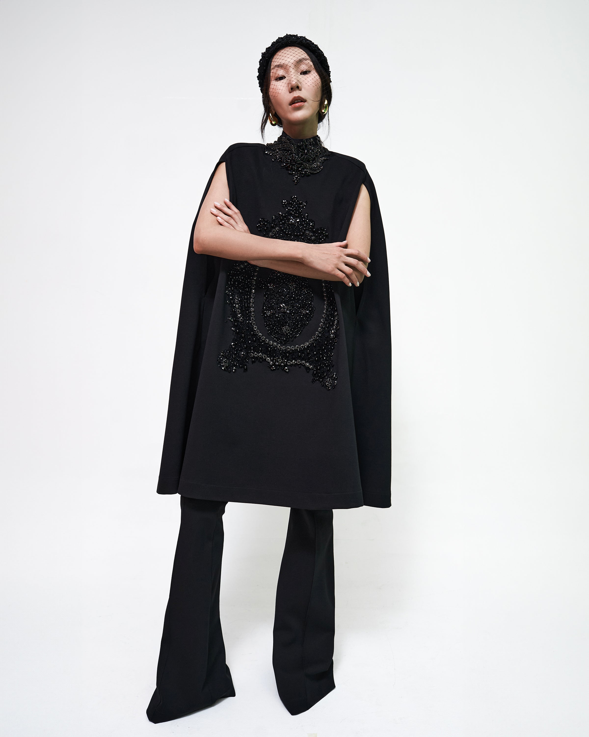 Coordinado negro Sagrado Corazón con cristales