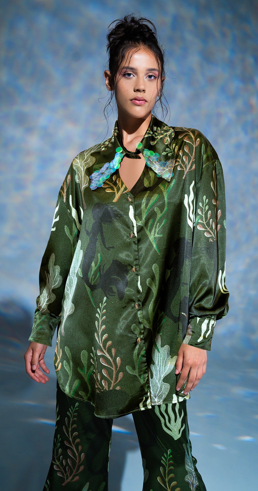 CAMISERA SATIN VERDE ALGAS