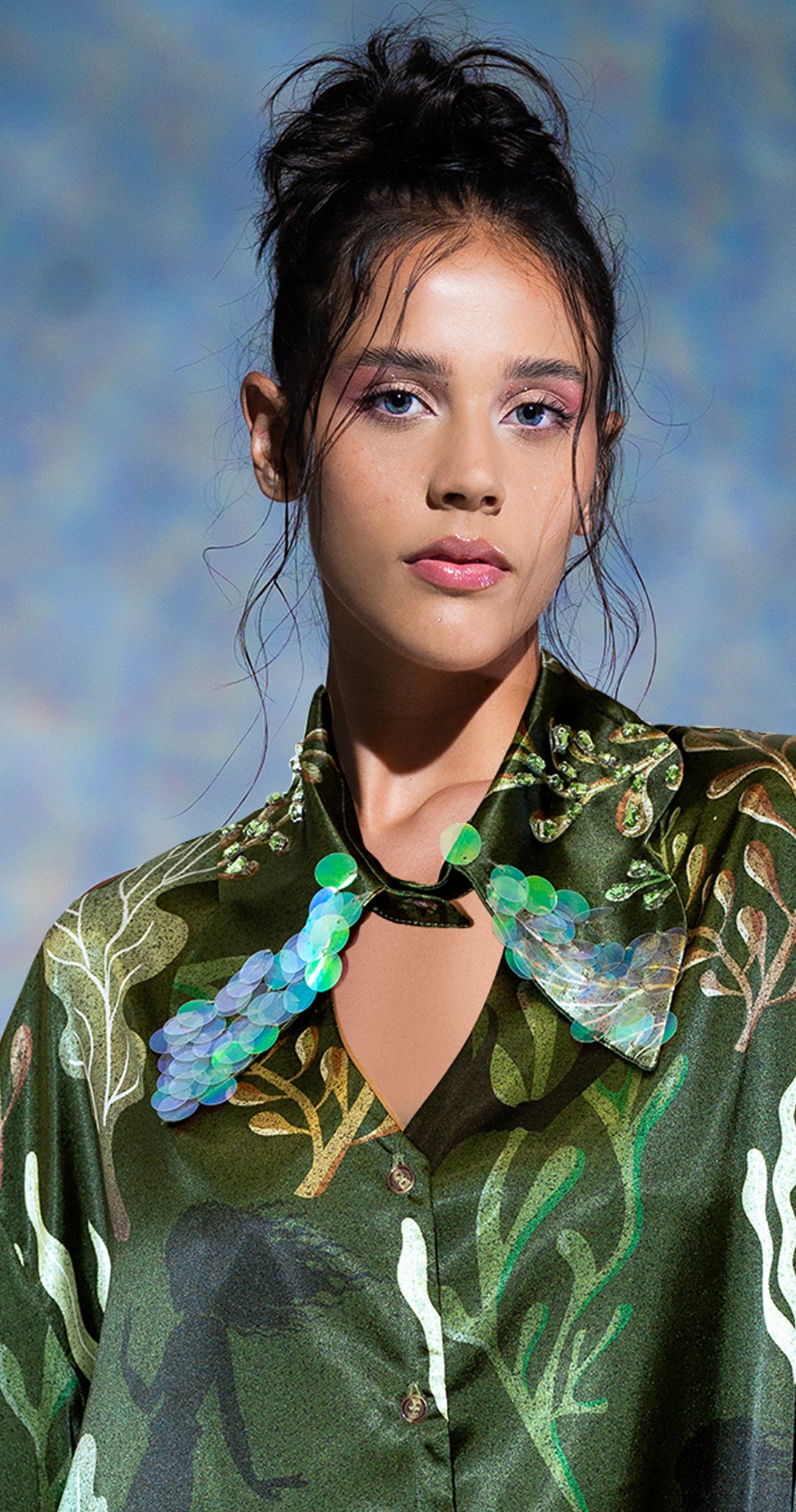 CAMISERA SATIN VERDE ALGAS