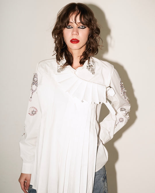 Camisera blanca con tablones Brave and Strong