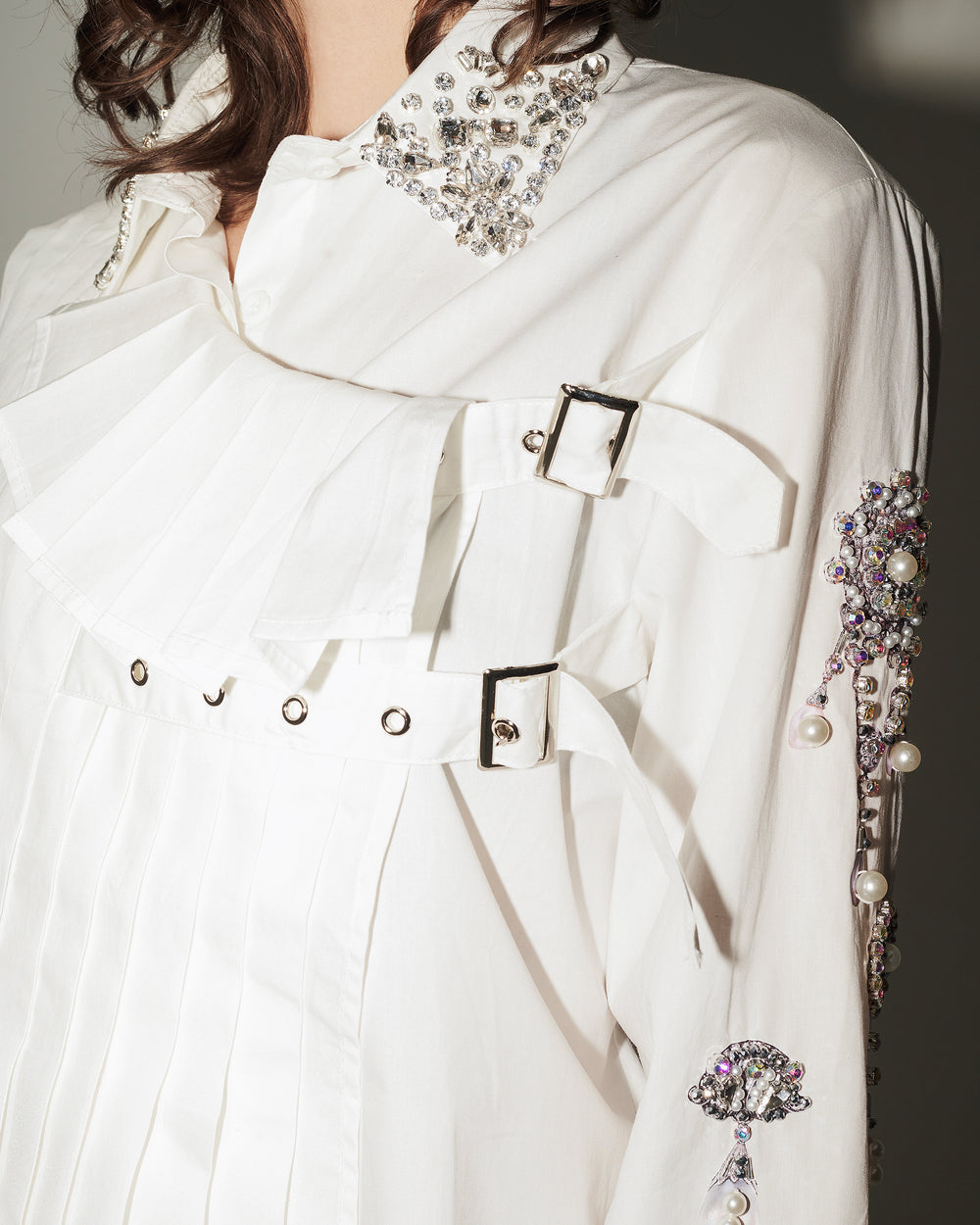 Camisera blanca con tablones Brave and Strong