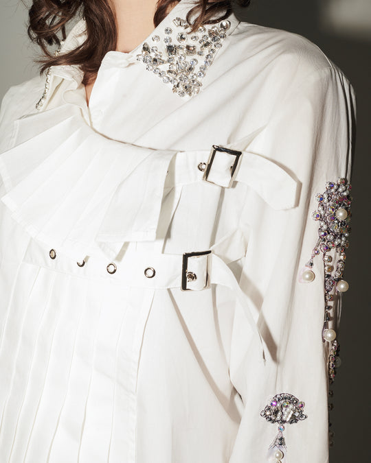 Camisera blanca con tablones Brave and Strong