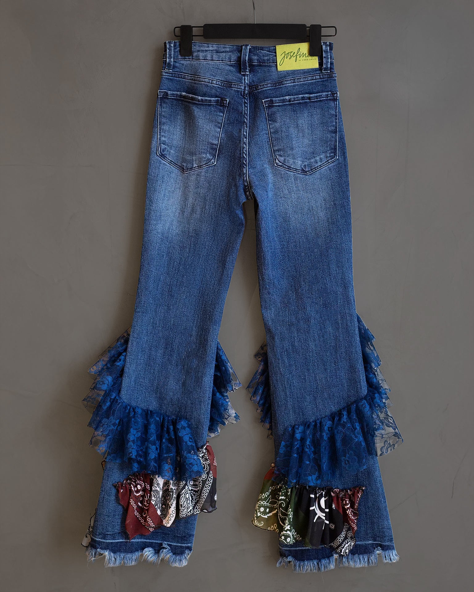 Jeans con olanes bandana