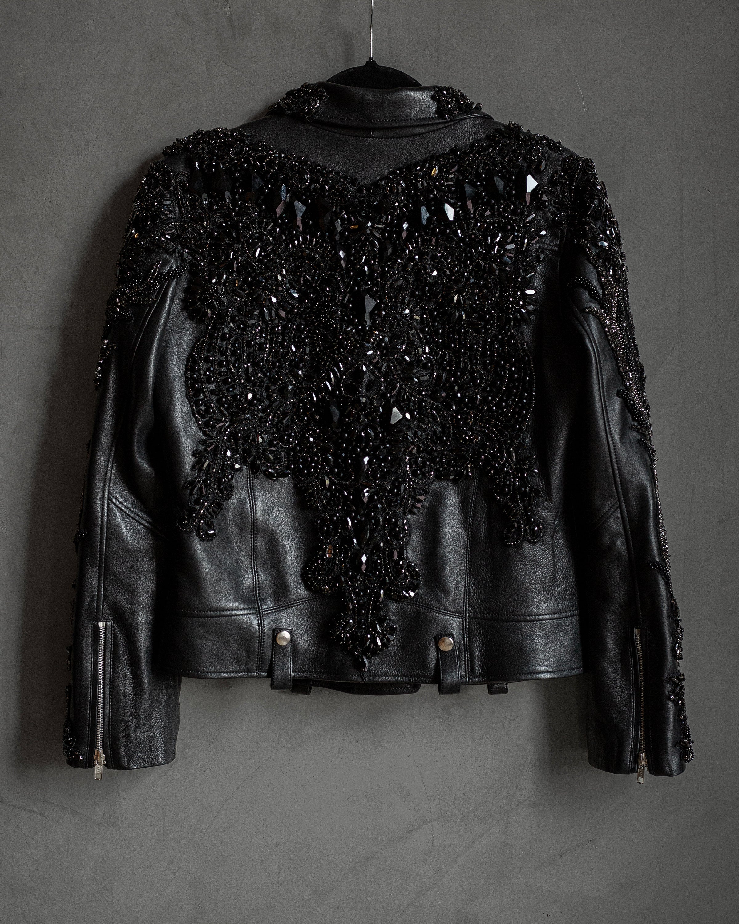 Biker jacket negra con cristales
