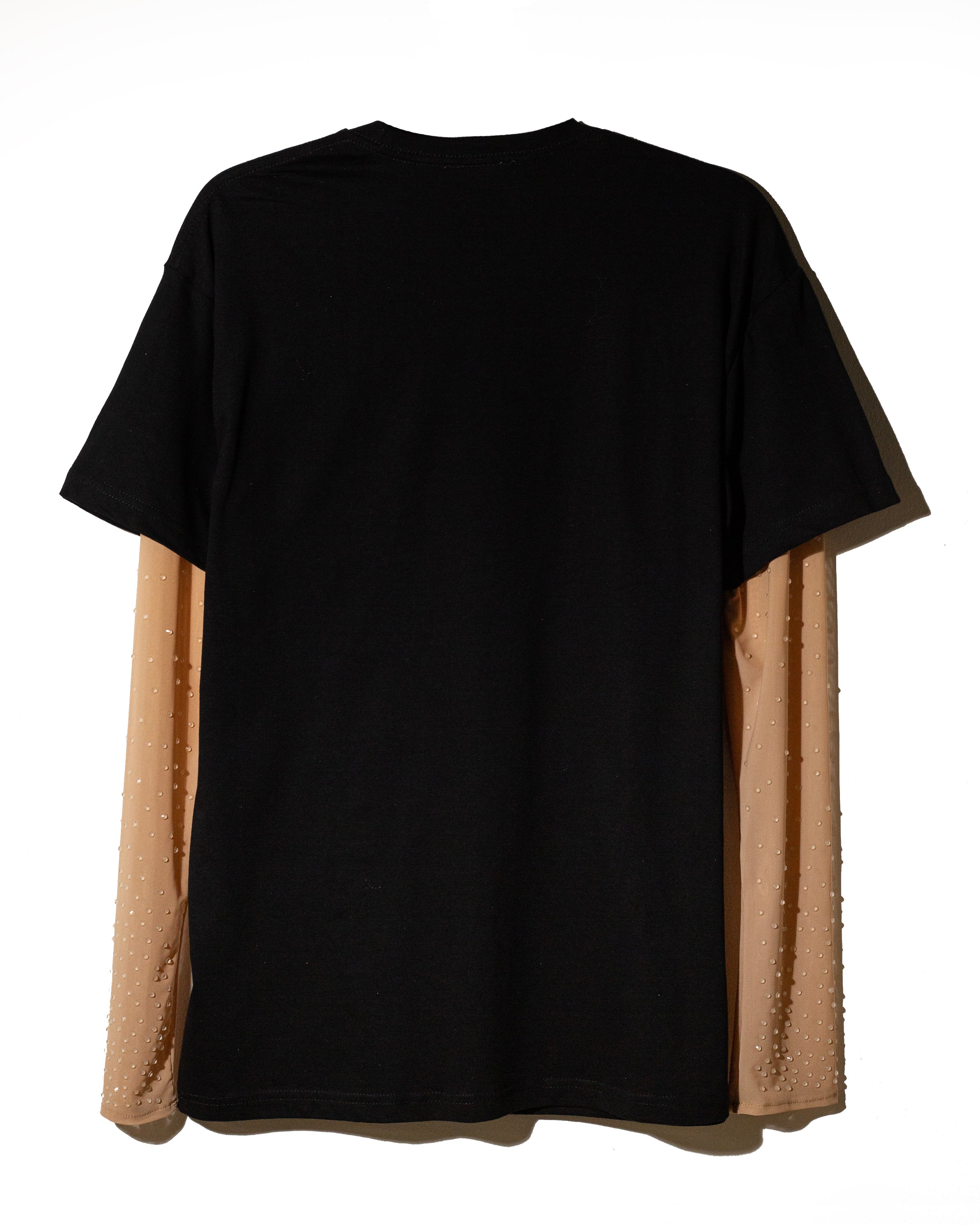 T shirt negra Libra con mangas de mesh bordadas