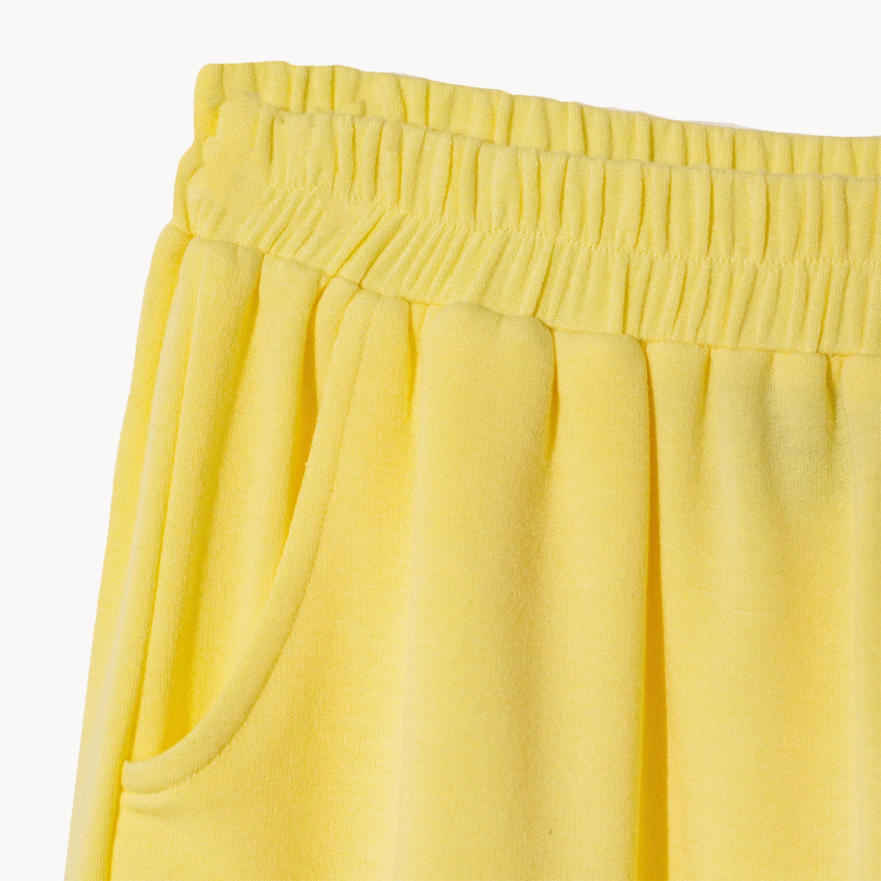 Coordinado amarillo collar escapularios