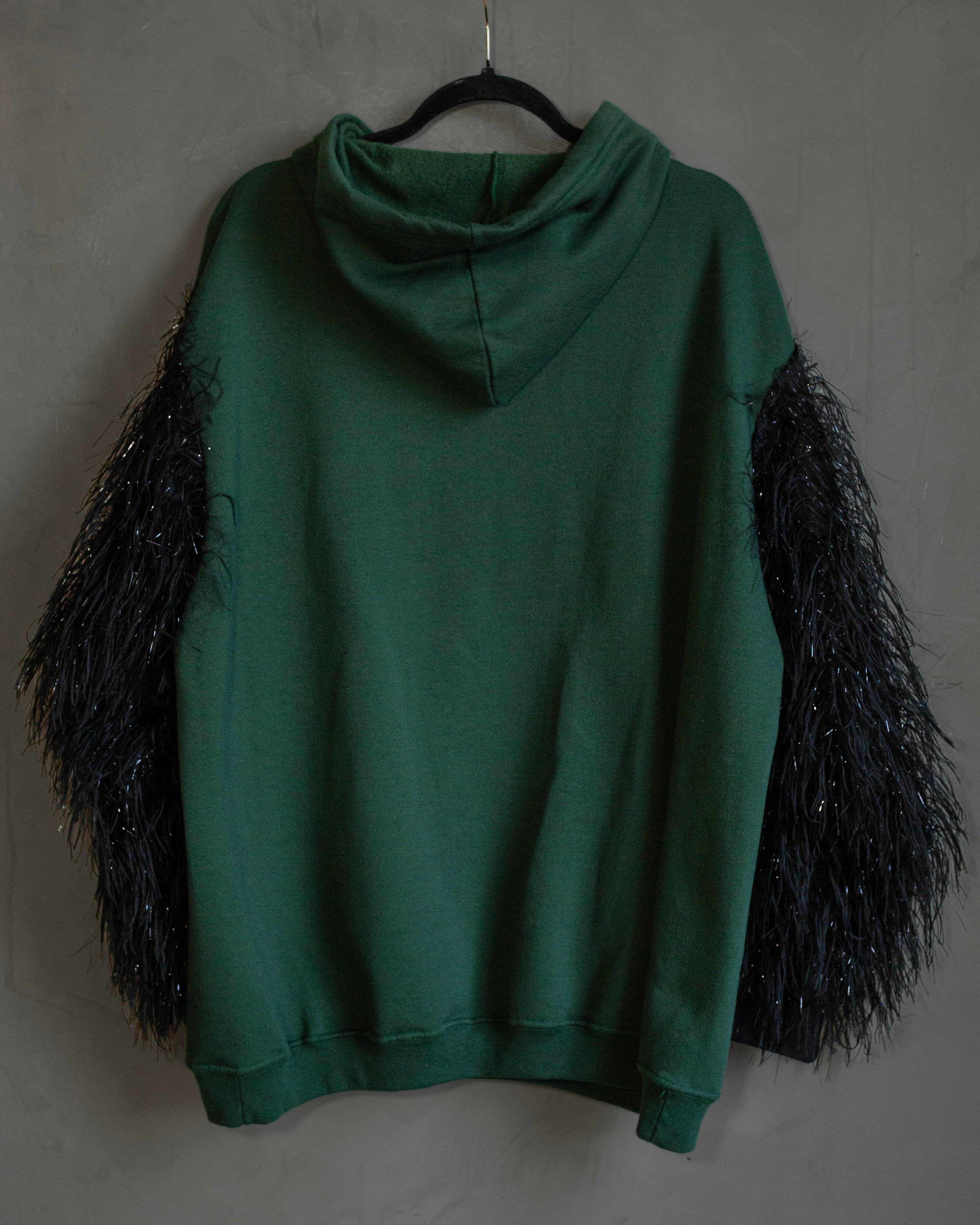 Hoodie lele con plumas