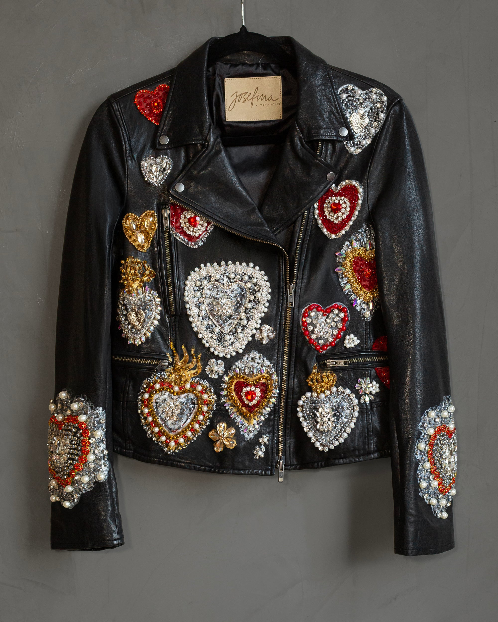 Biker pintada a mano corazones