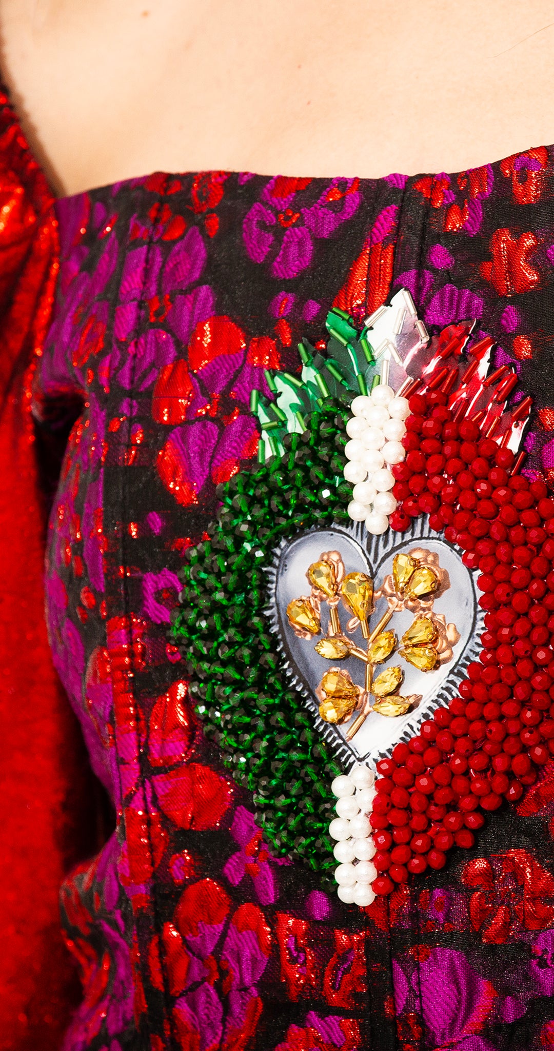 CORSET CON MANGAS CORAZÓN TRICOLOR