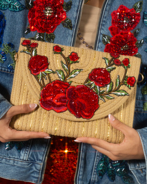 Cartera Decorada flores y gallo