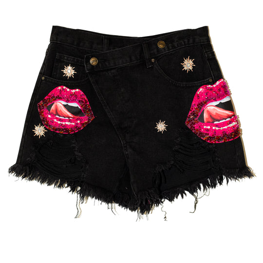 Denim short raw hem labios y estrellas