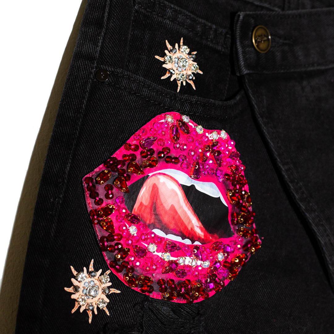 Denim short raw hem labios y estrellas