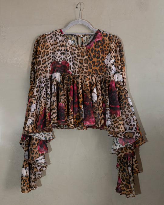 Top de chiffon con olan