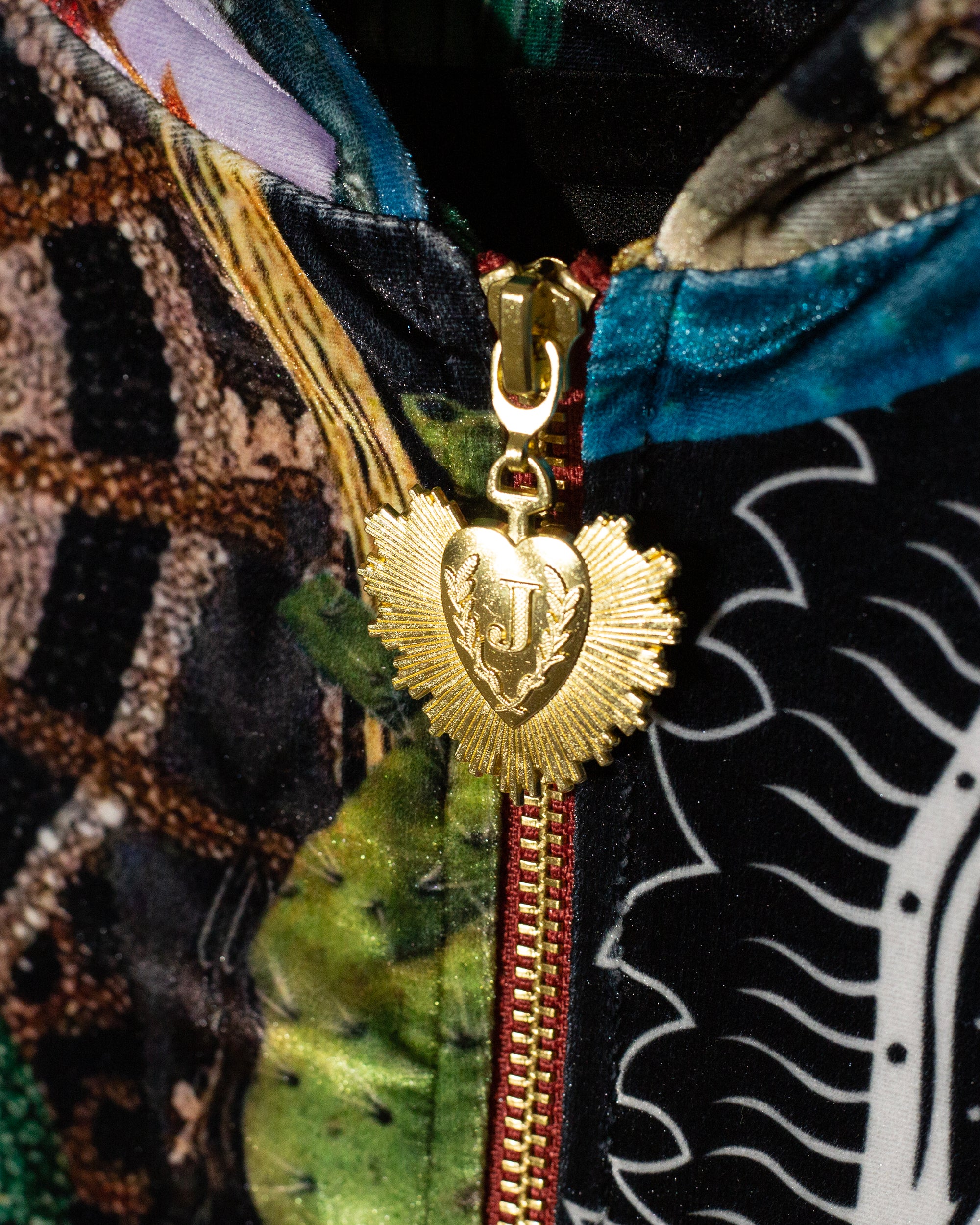 Velvet bomber jacket Virgen