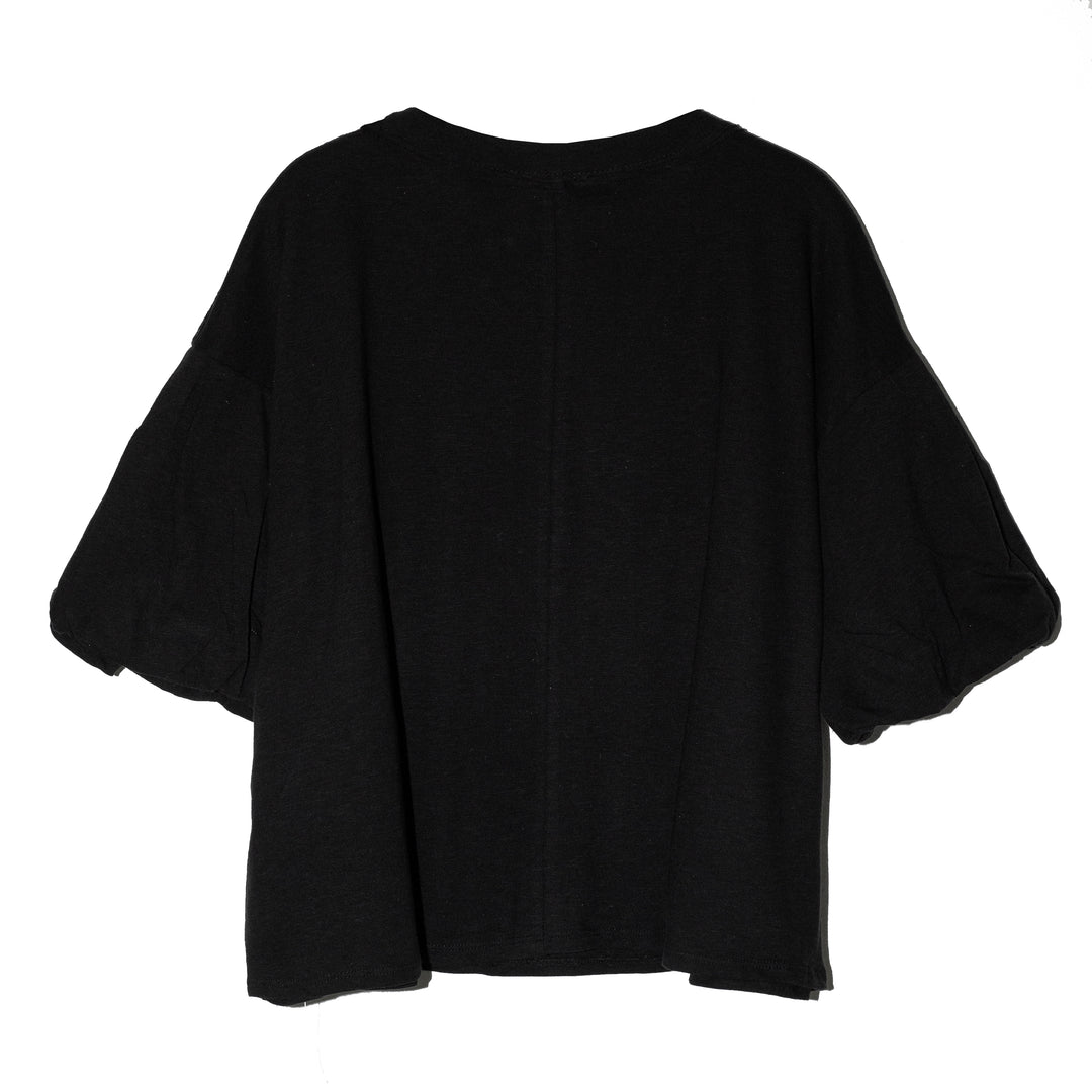 Blusa negra charms con mangas globo