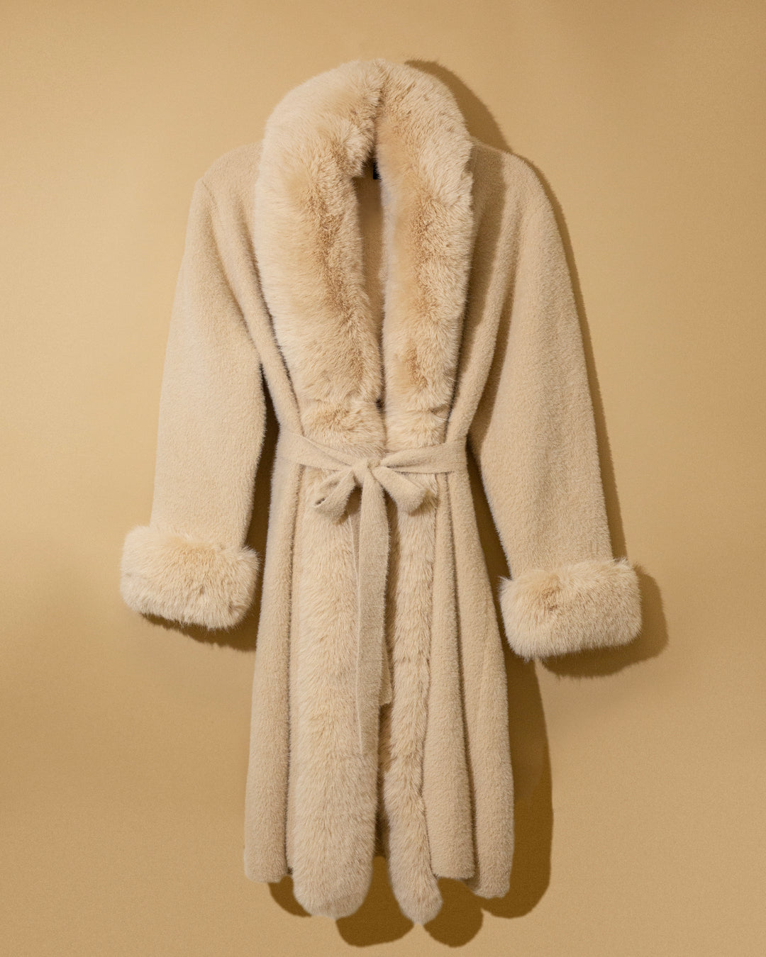 Abrigo beige faux fur