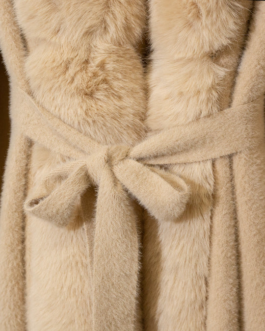 Abrigo beige faux fur