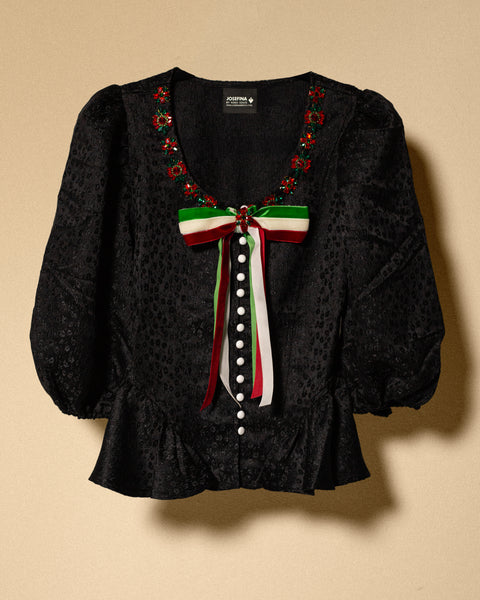 Blusa negra con moño tricolor