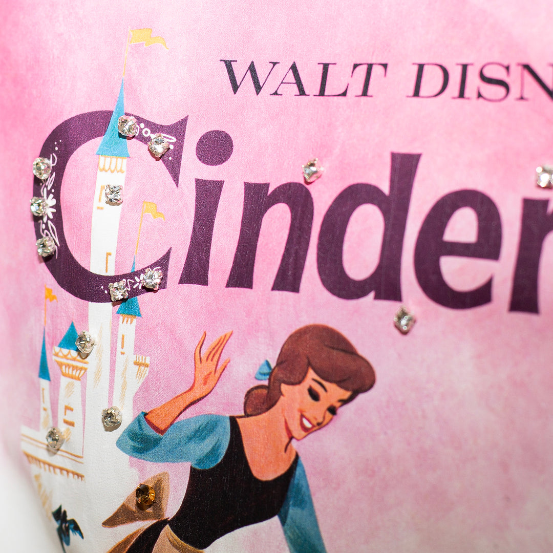 CROP TOP BLANCO POSTER “CINDERELLA” CON CRISTALES