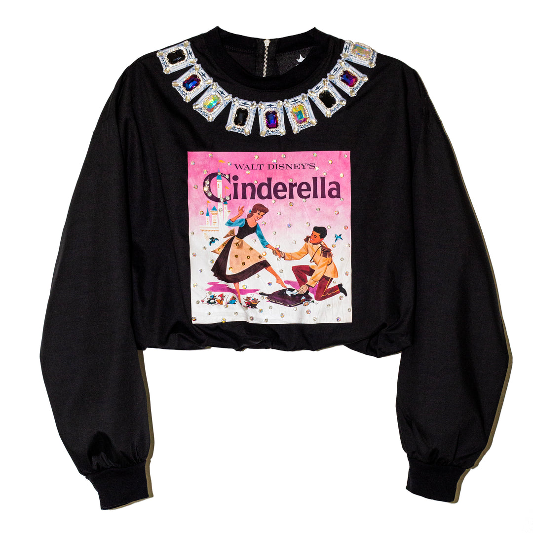 CROP TOP NEGRO POSTER “CINDERELLA” CON CRISTALES