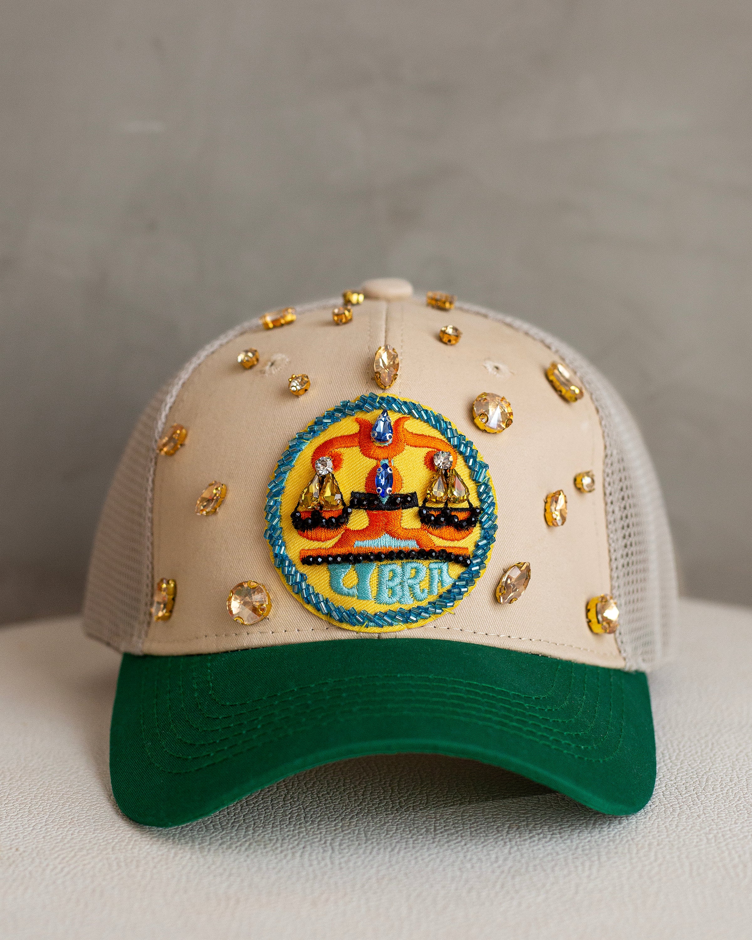 Trucker hat Libra