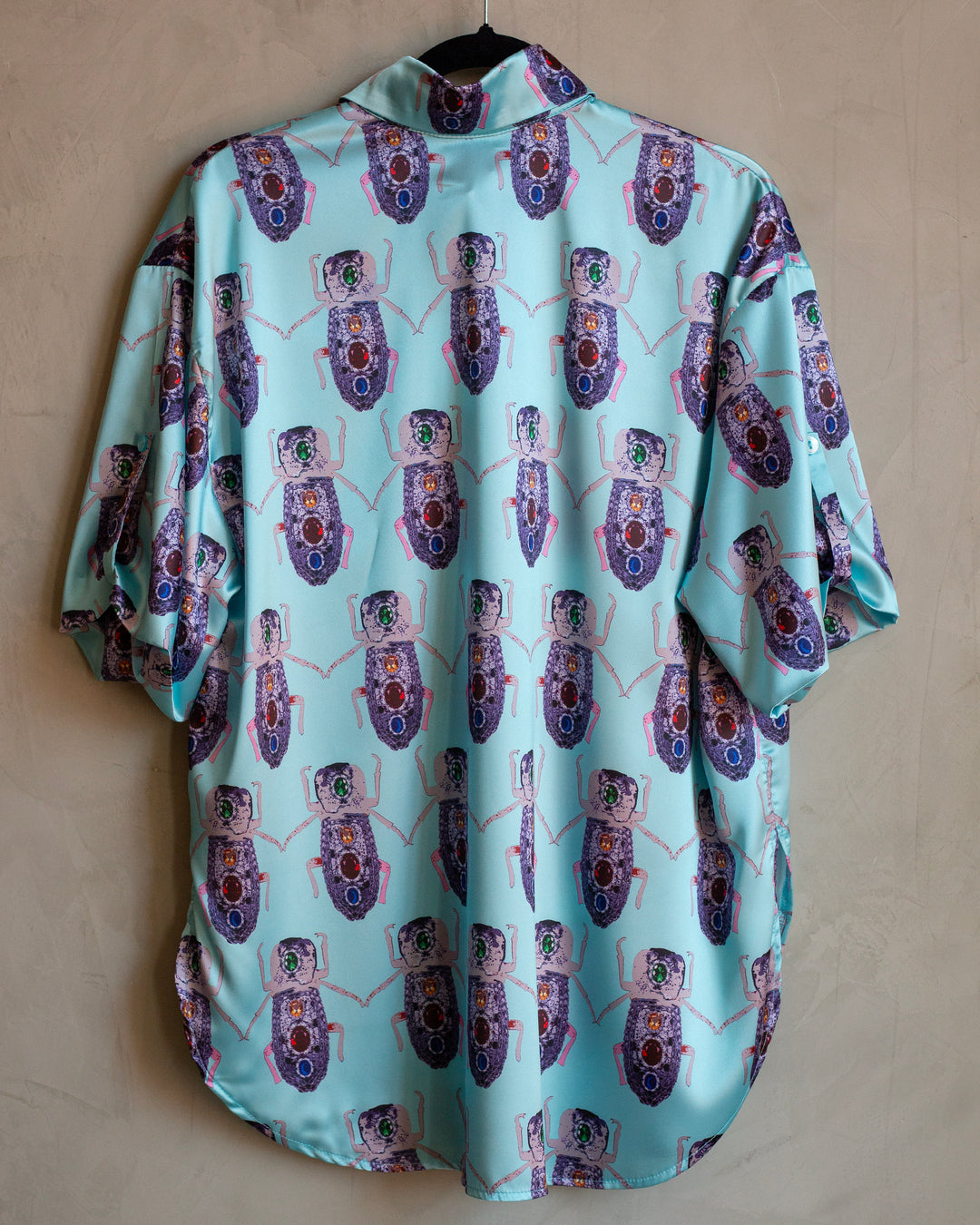 Camisera satin celeste Makech