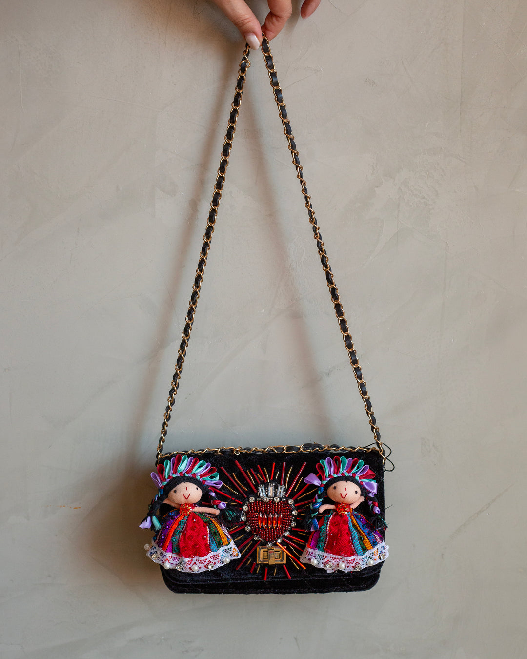 Bolso velvet negro lele