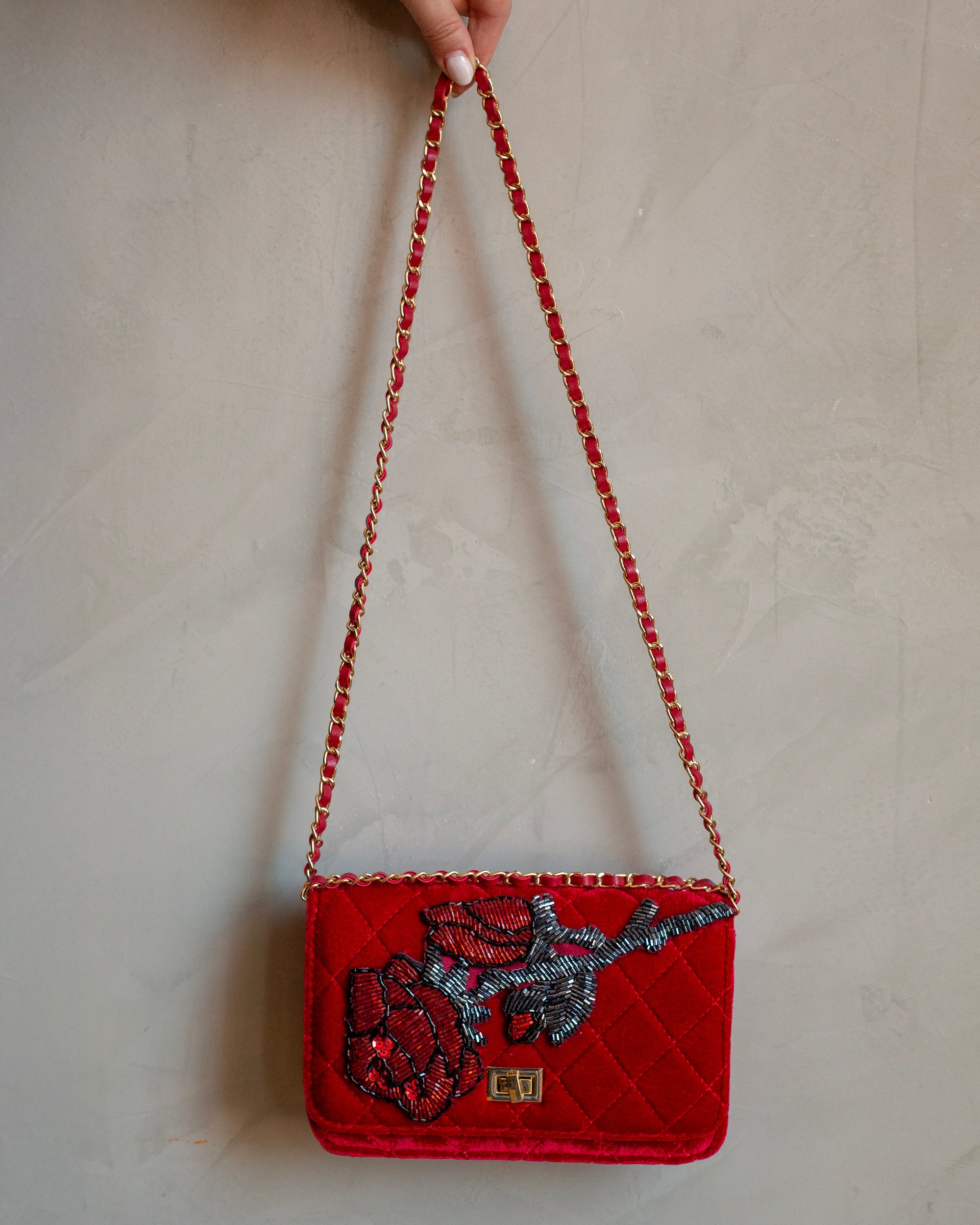 Bolso rojo velvet Rosa