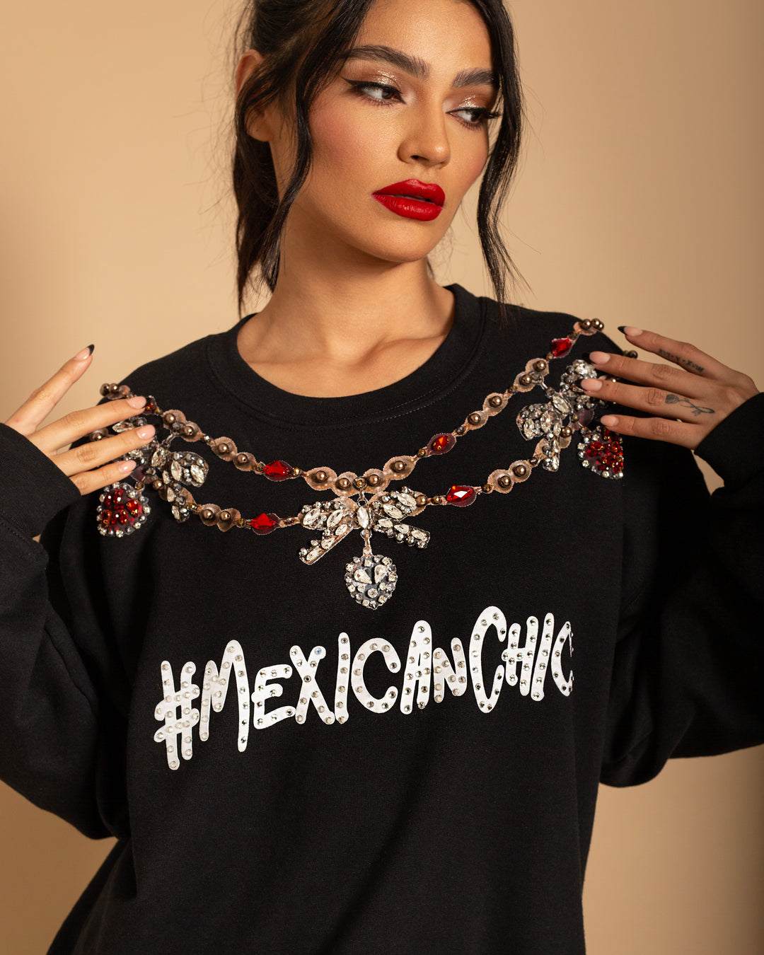 Sweatshirt negra #MexicanChic