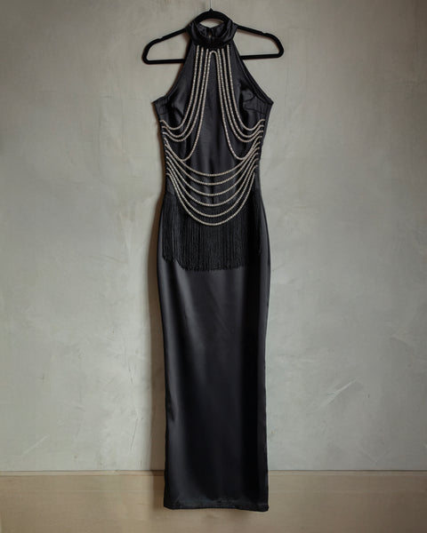 Vestido halter con cadenas