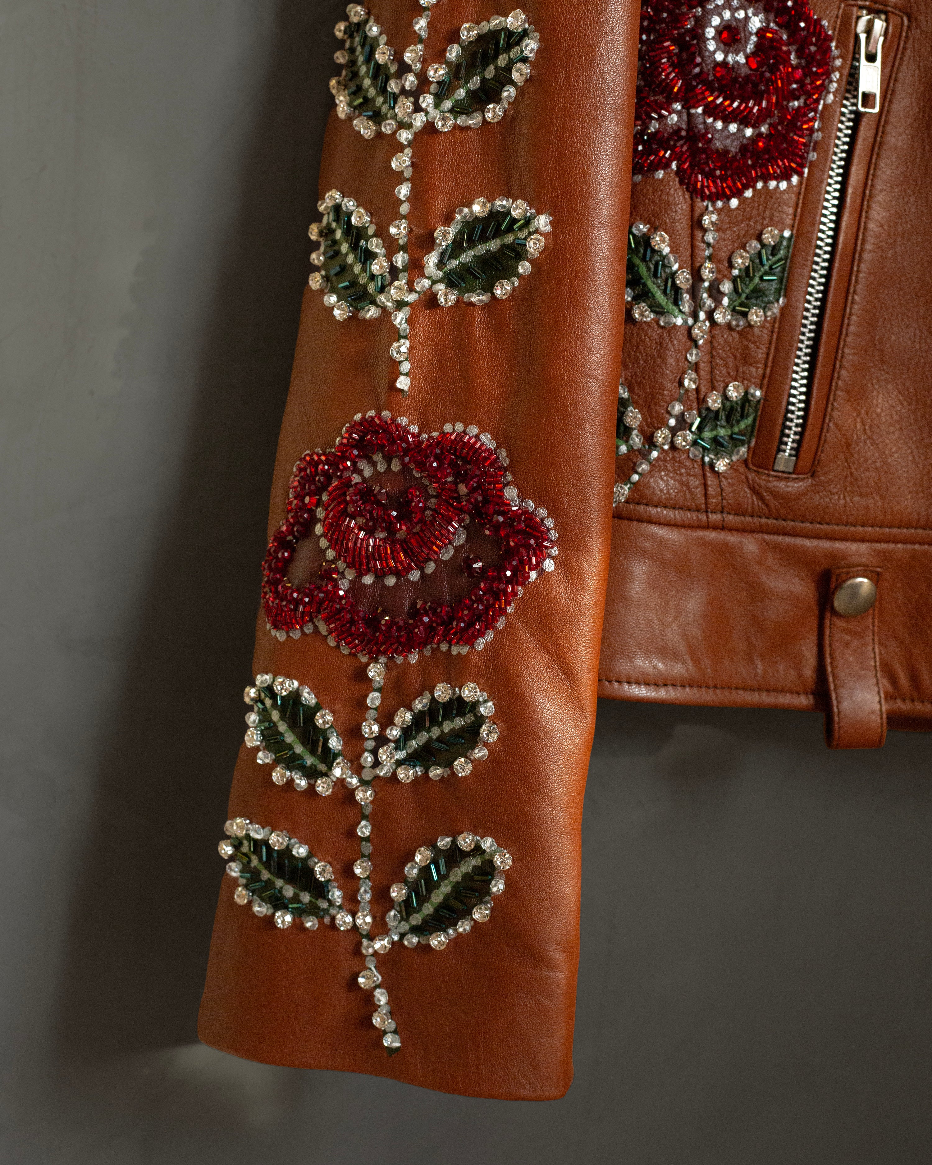 Biker jacket rosas y cactus