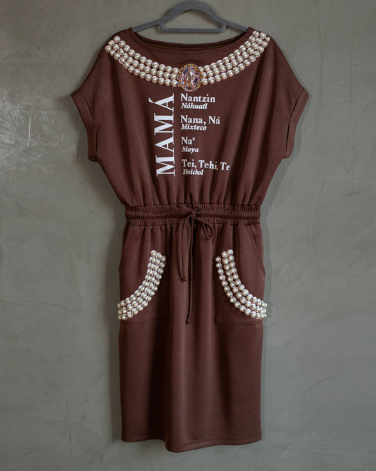 Vestido café Mamá dialectos