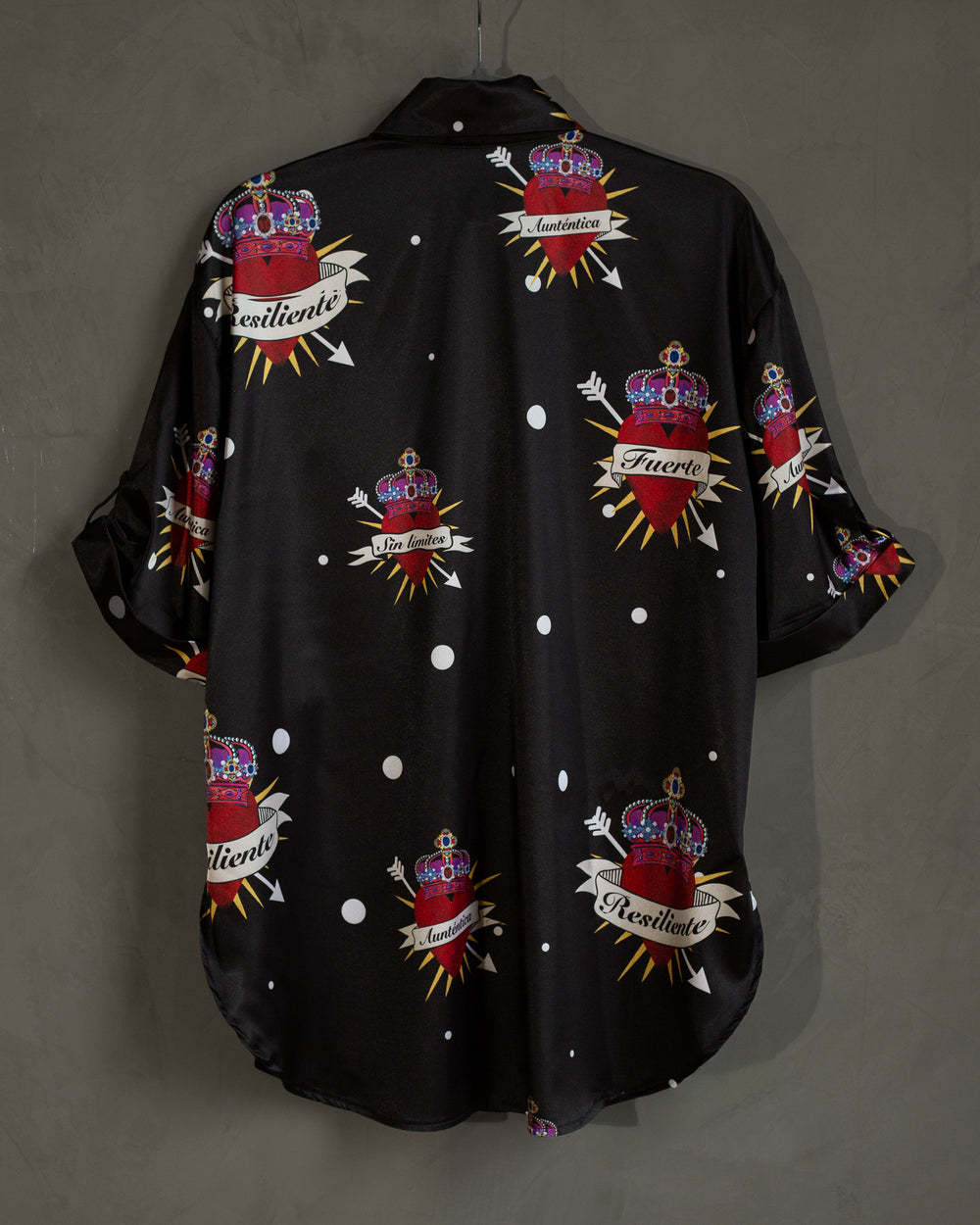 Camisera de manga corta polka dots y corazones