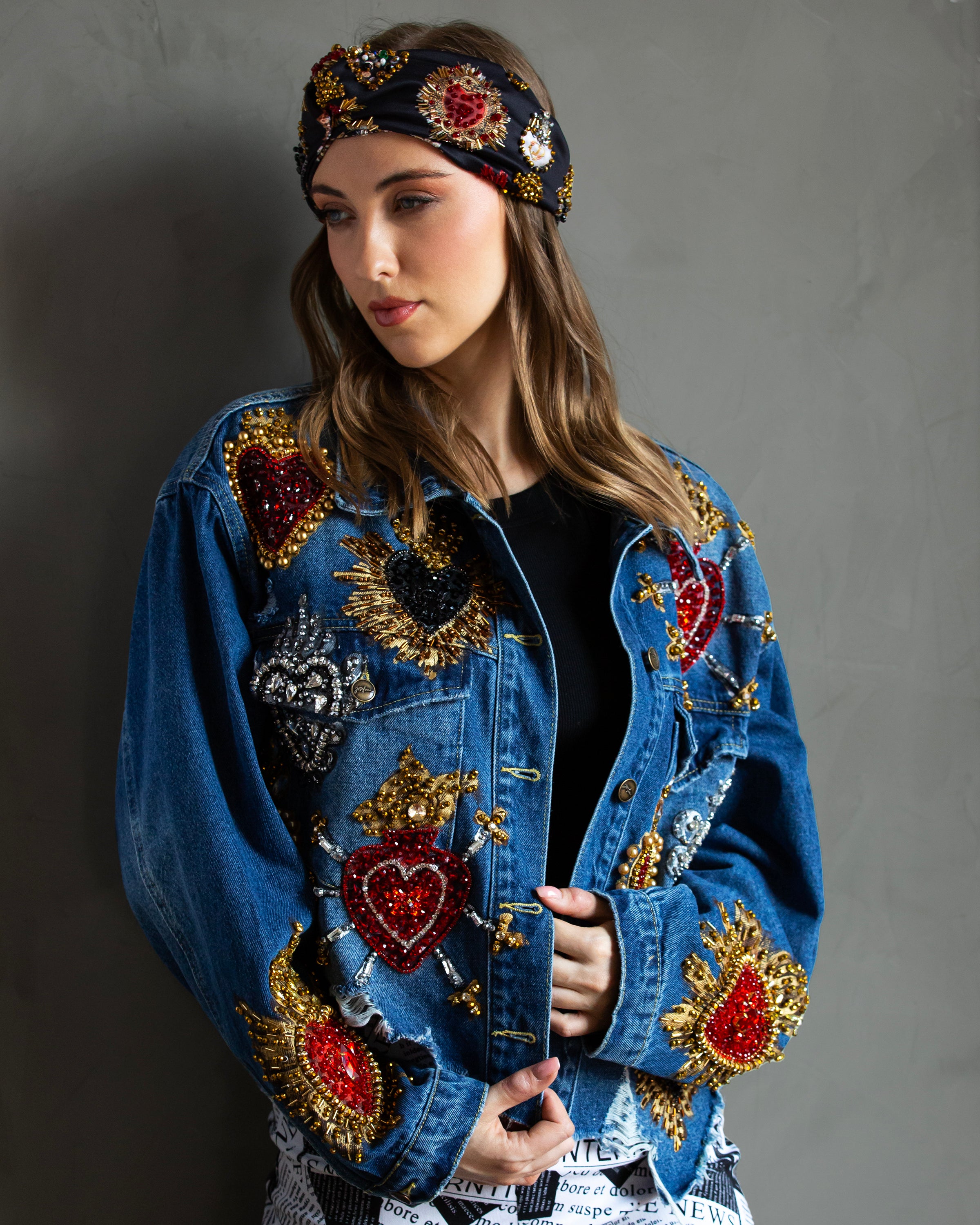 Denim jacket pintada a mano Corazones