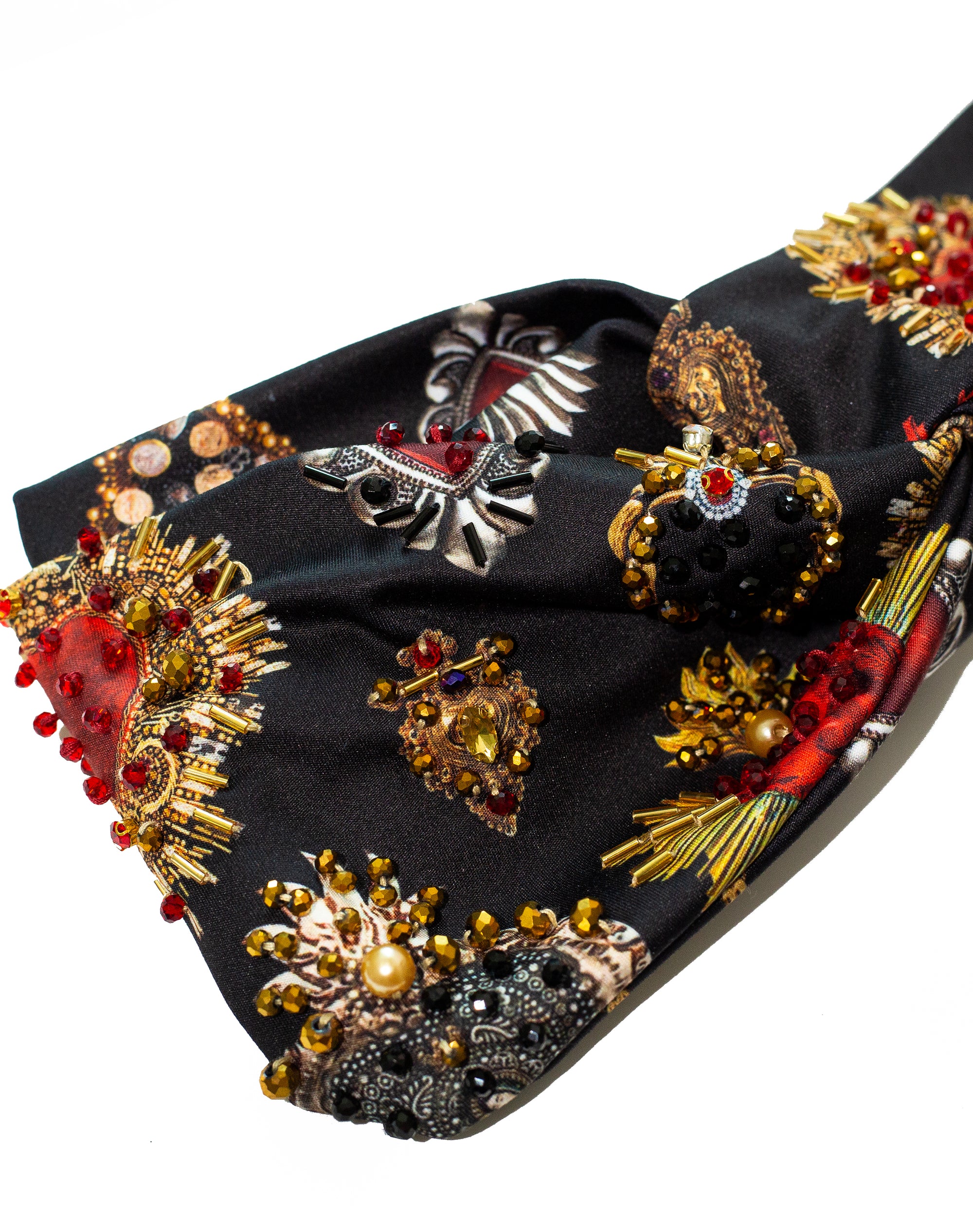 Turbante cruzado corazones bordado