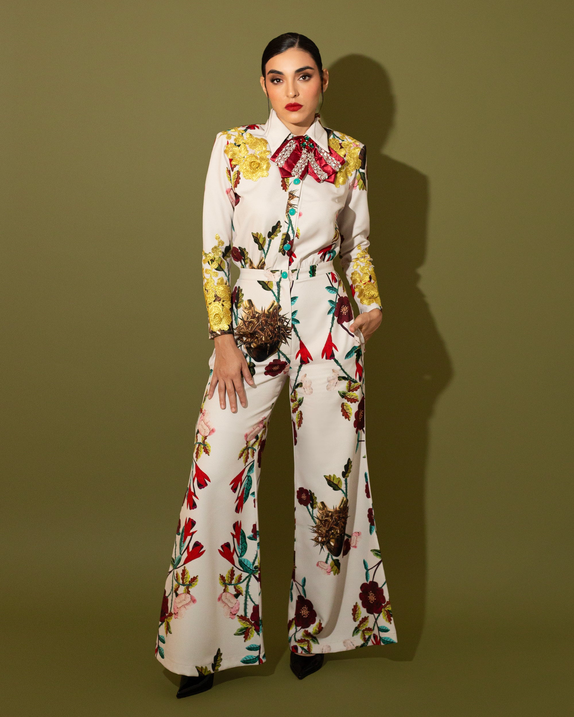 Jumpsuit off white con flores y cactus