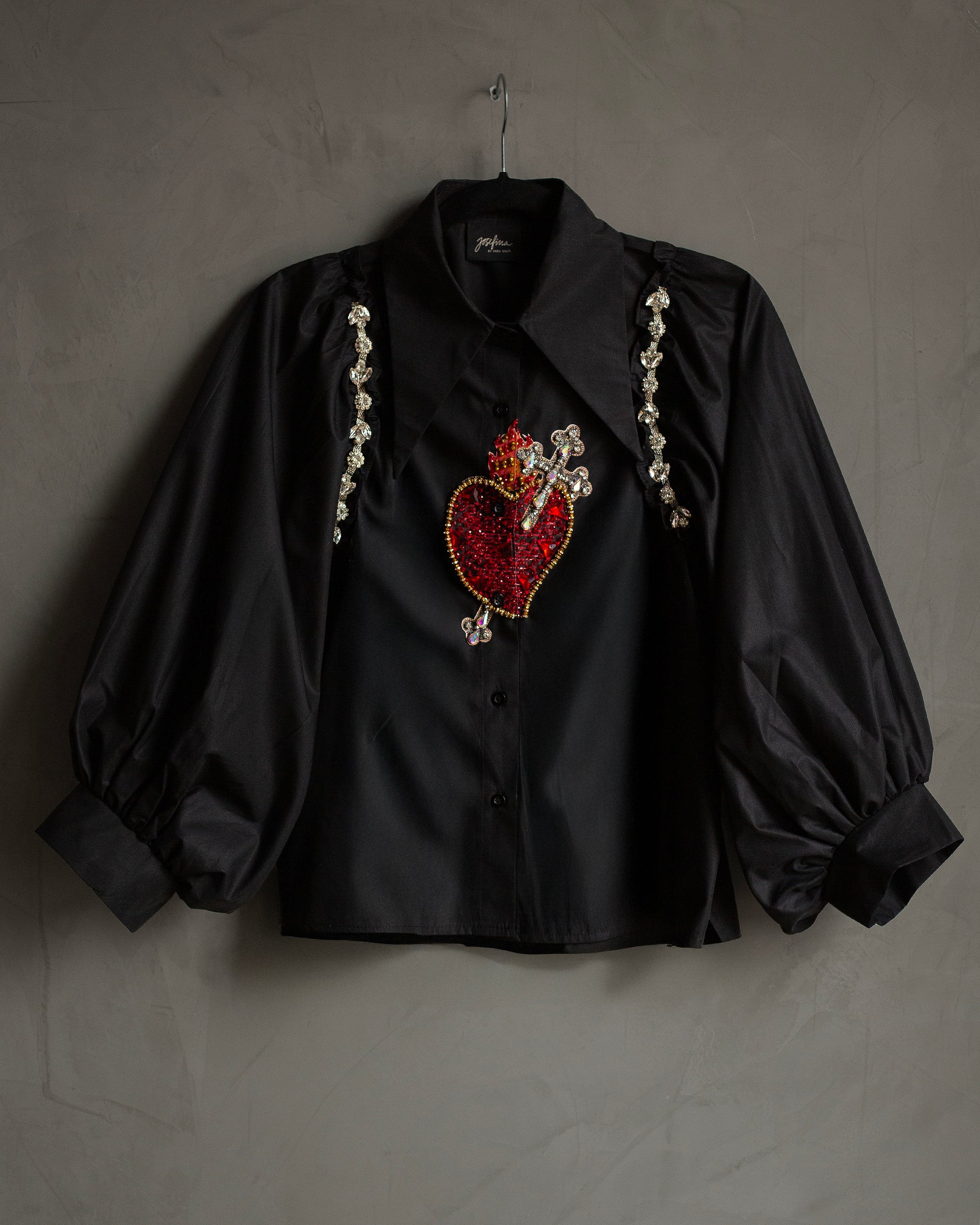 Camisera negra con cristales Corazón
