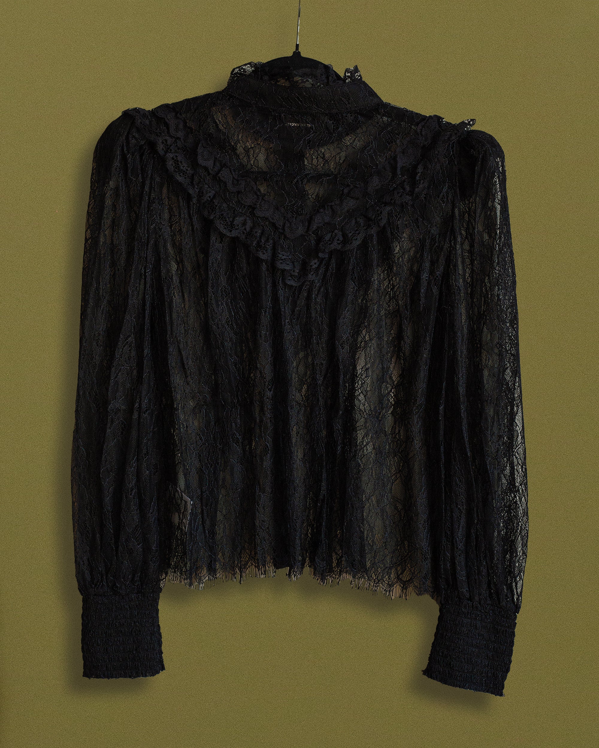 Top encaje negro