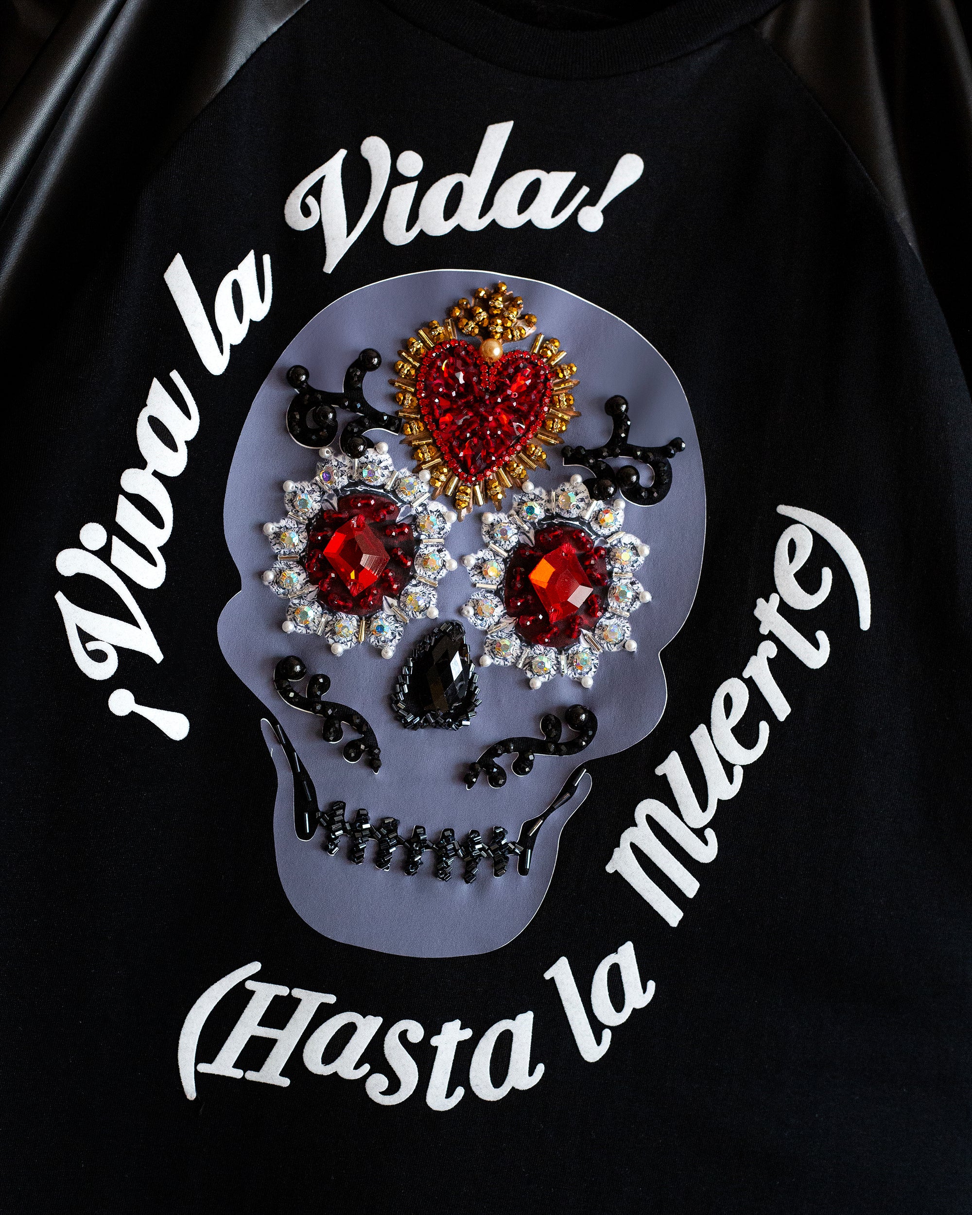 Blusa con mangas de polipiel "Viva la vida"