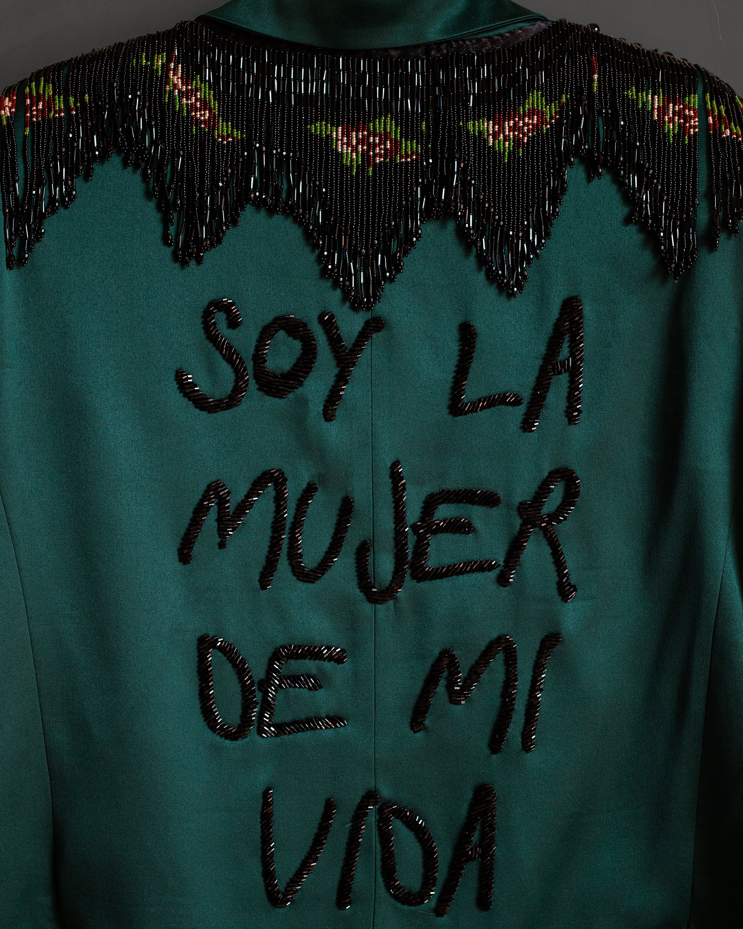 Blazer verde satinado "Soy la mujer de mi vida"
