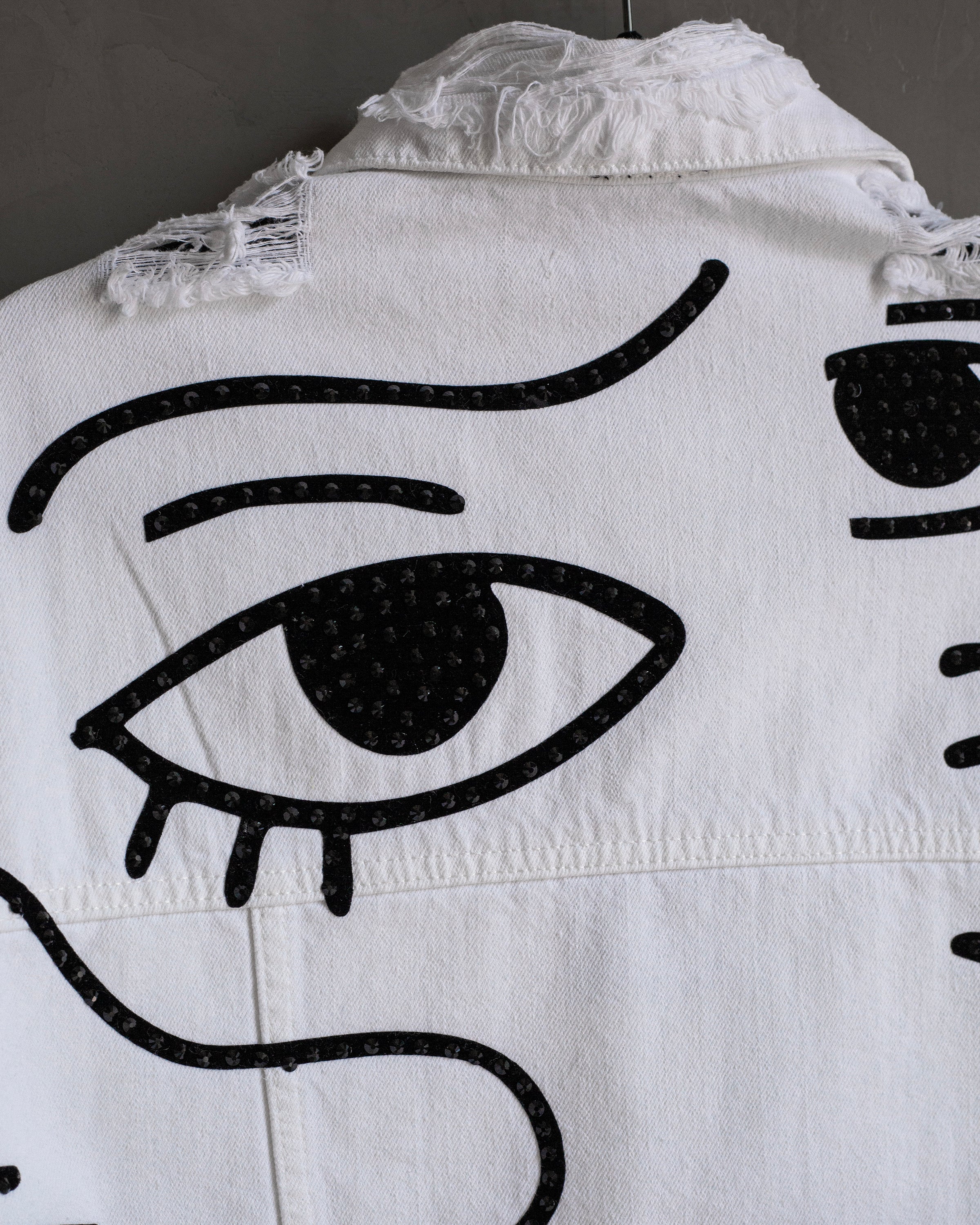White denim jacket Ojos