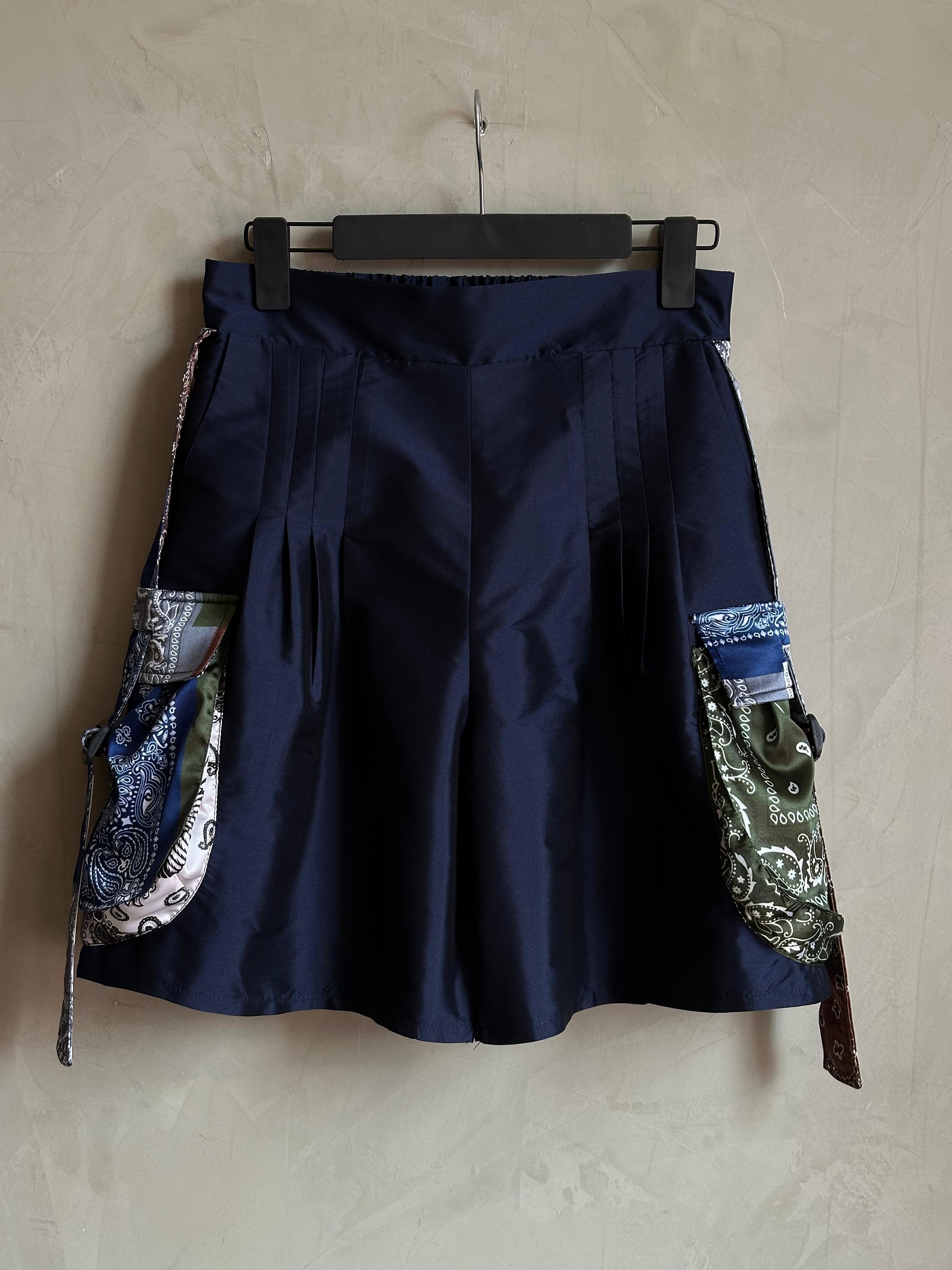 Shorts azul con bandana
